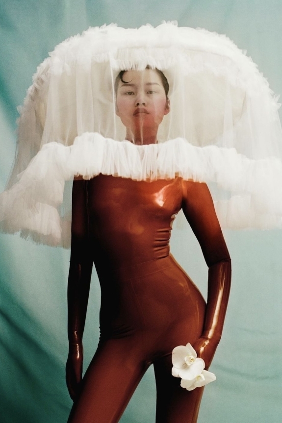 Замуж в дождь? В модном тренче —