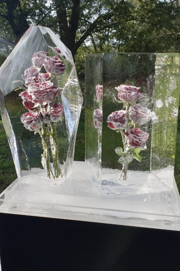 Ледяные скульптуры в декоре