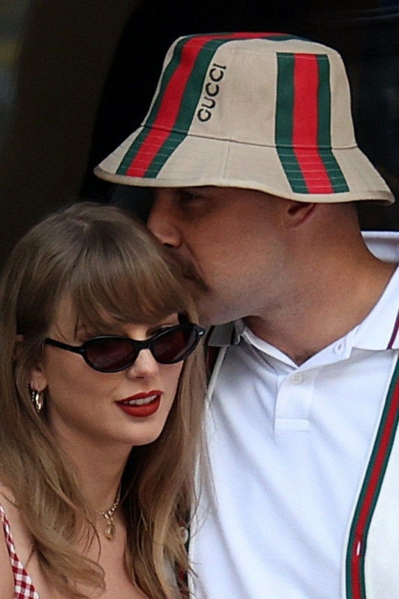 История любви Тейлор Свифт и Трэвиса Келси