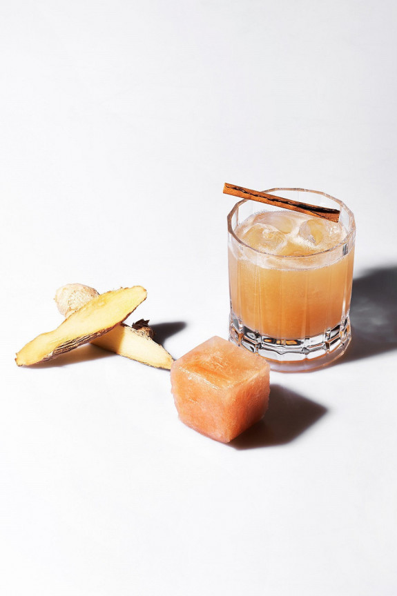 Нет новогоднего настроения? Мы знаем, как это