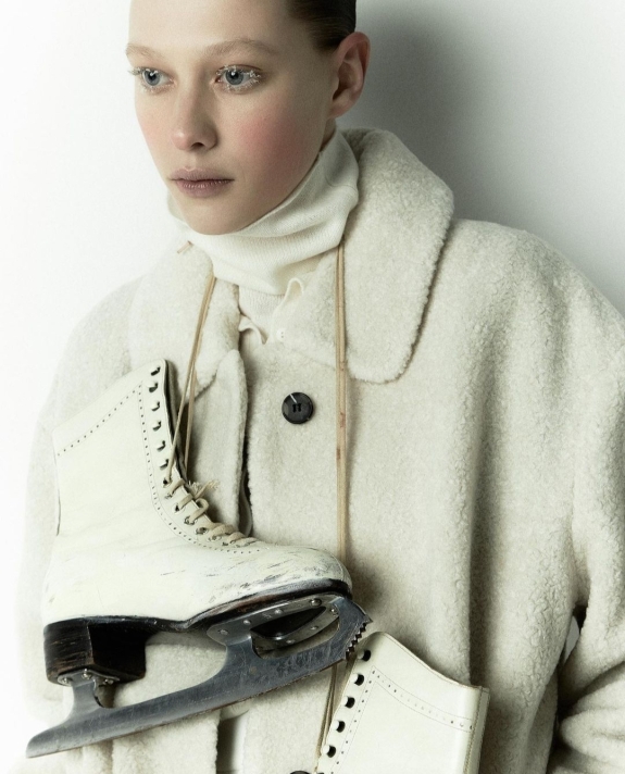 Хотите одеваться минималистично этой зимой? Вдохновляйтесь стилем