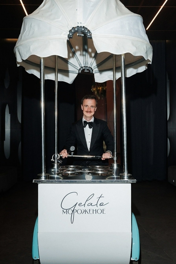 Михаил Белянин — о роли ведущего на камерной свадьбе