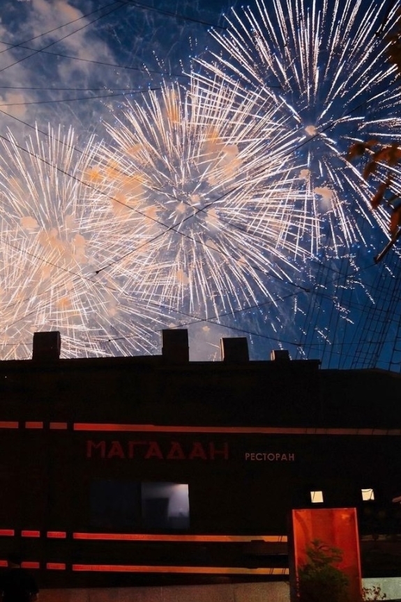 Новый год в ресторане 2025 | Новый год в ресторане спб