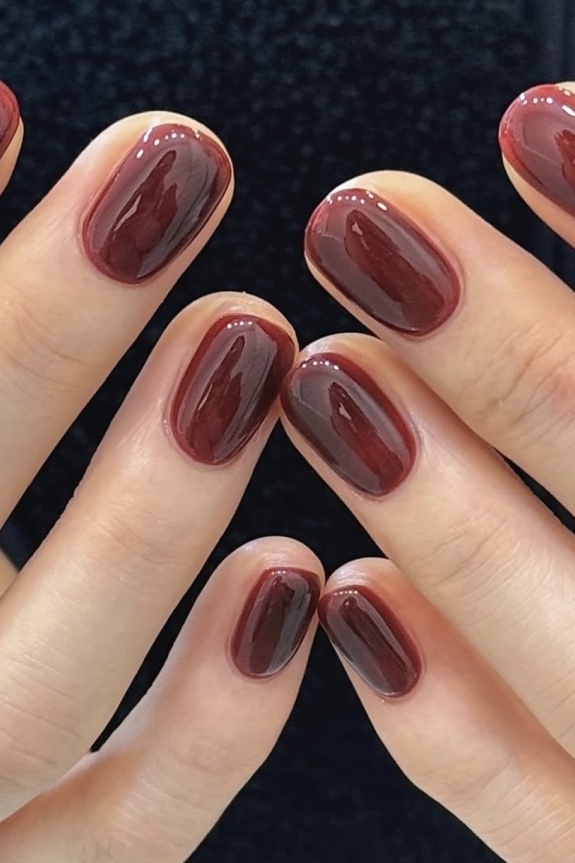 Красный новогодний маникюр | Маникюр на год Красной Лошади