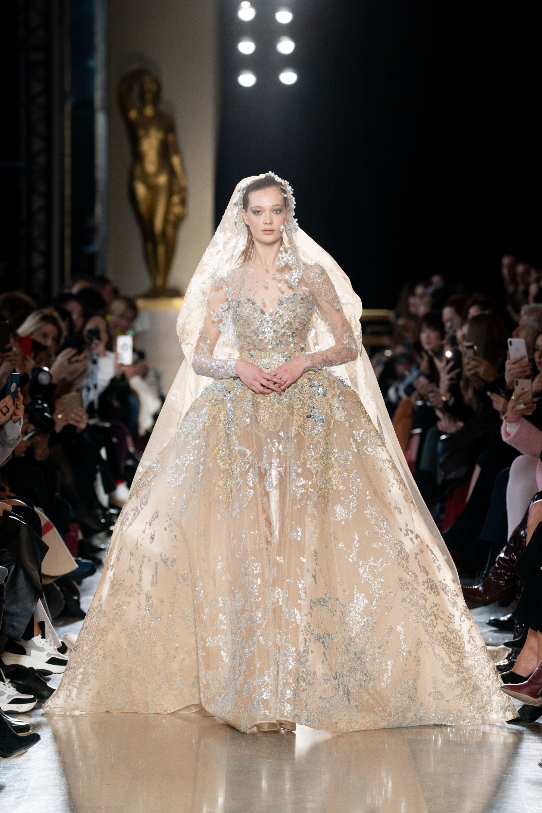 10 самых модных свадебных платьев haute couture
