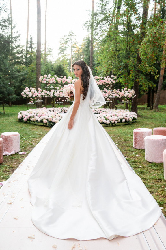 Как выбрать свадебного организатора