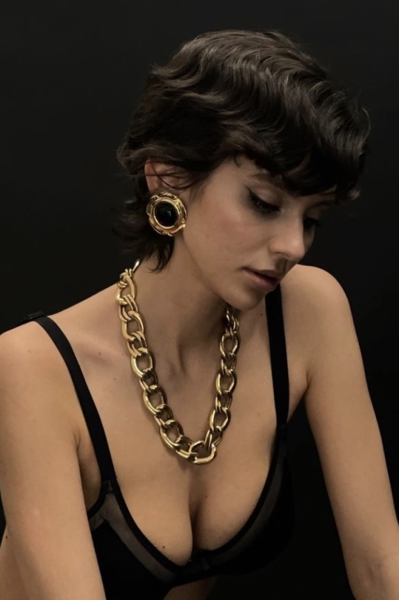 Украшения со стразами и бусинами по длине