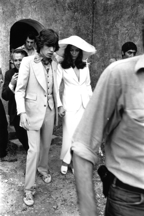 10 свадебных нарядов в духе «Бриджертонов»