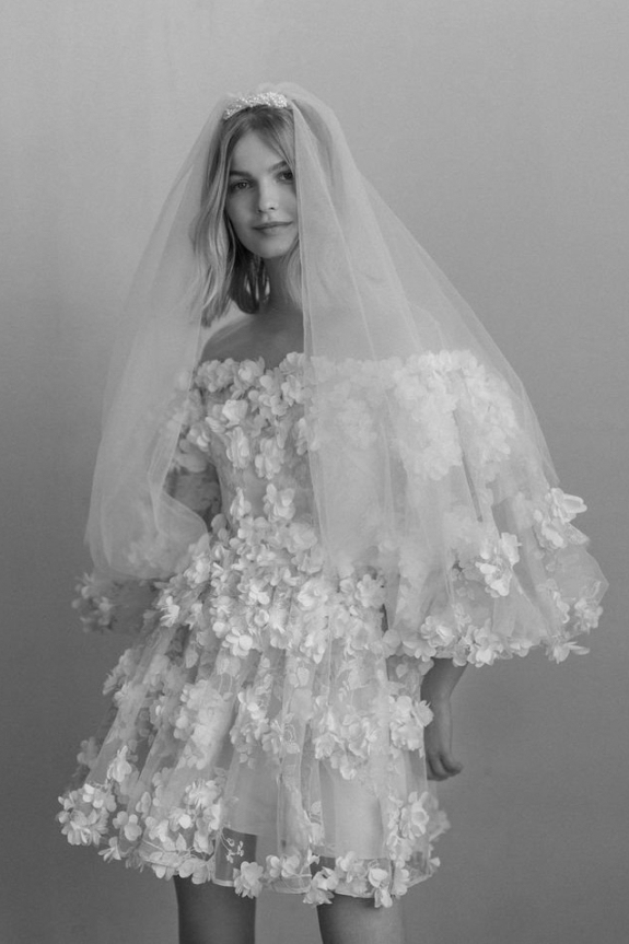 Свадебные платья с цветами