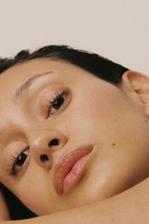 Платья с разрезами для регистрации