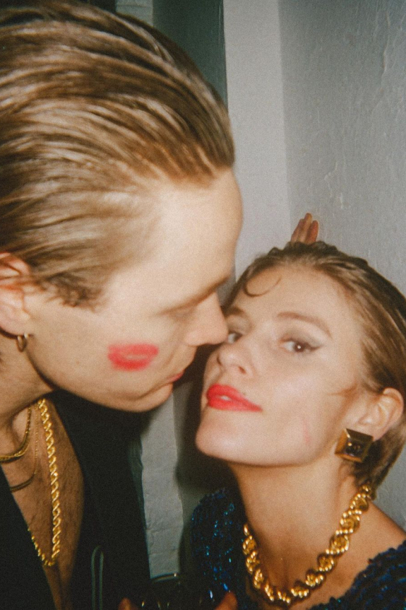 40 идей подарков для нее на День