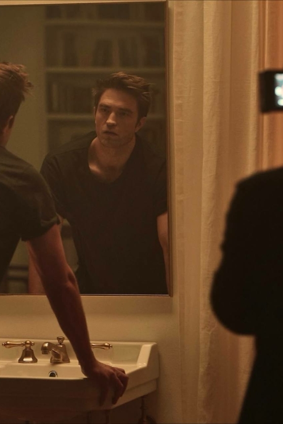 Роберт Паттинсон стал лицом нового кампейна парфюма Dior Homme