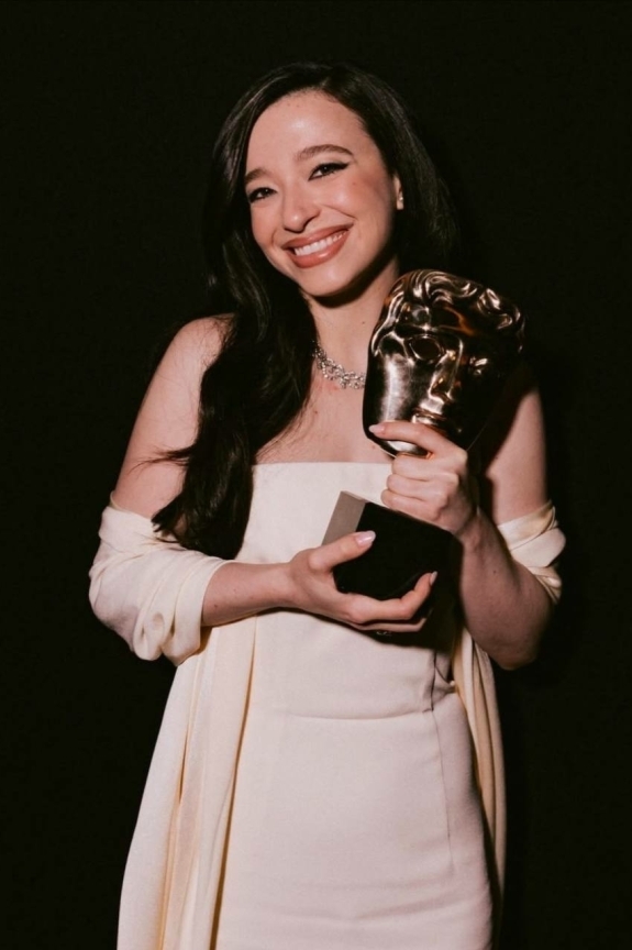 Модель Винни Харлоу выходит замуж