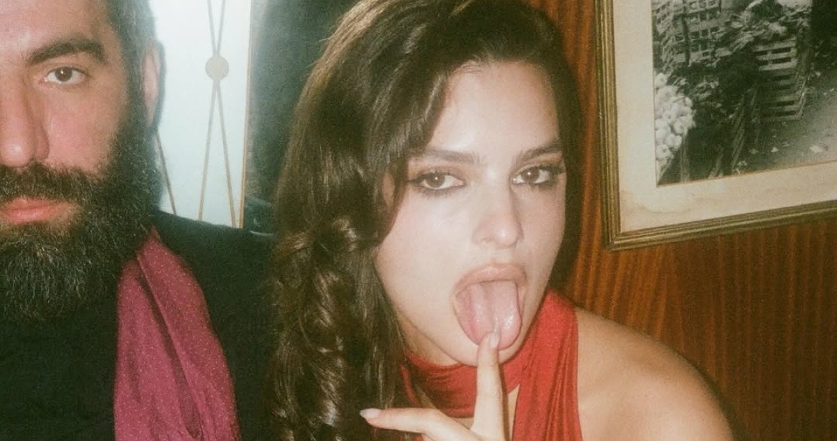 Эмили Ратаковски подтвердила роман с бывшим Дуа