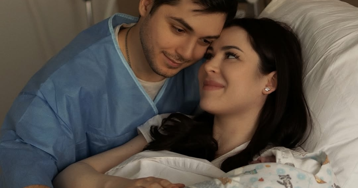 Блогер и актриса Юля Пушман стала мамой