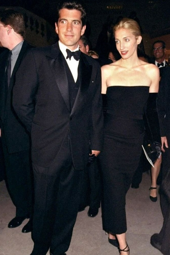 Кэролин Бессетт и Джон Кеннеди: история любви и факты