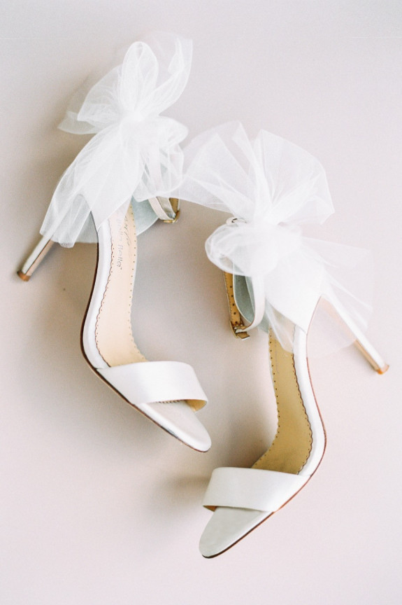 Банты из органзы, которые понравятся даже любительницам