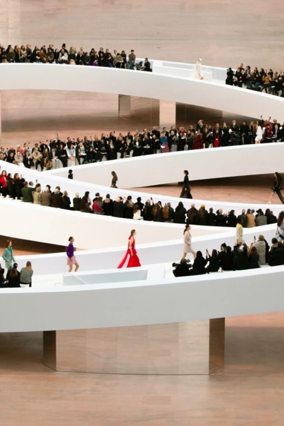 Дуа Липа стала новым лицом Chanel