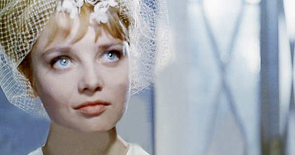 5 стильных свадебных образов в советском кино