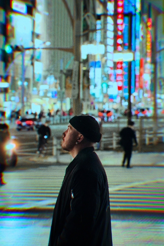 «Никогда не занимаюсь лизоблюдством. Общаюсь на равных,