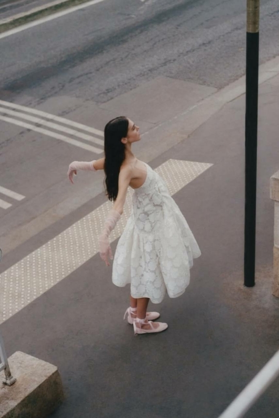 Балетки — модная обувь для лета 2025