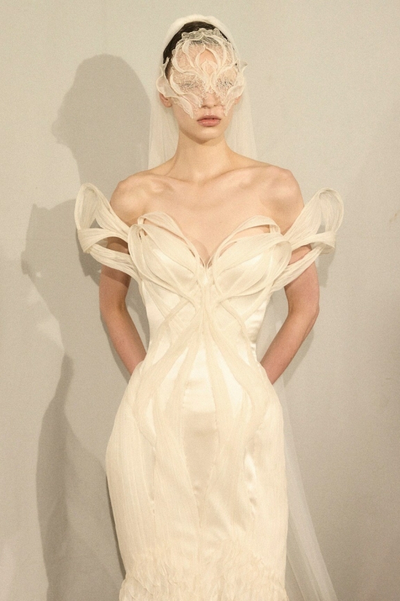 Неделя высокой моды в Париже 2025