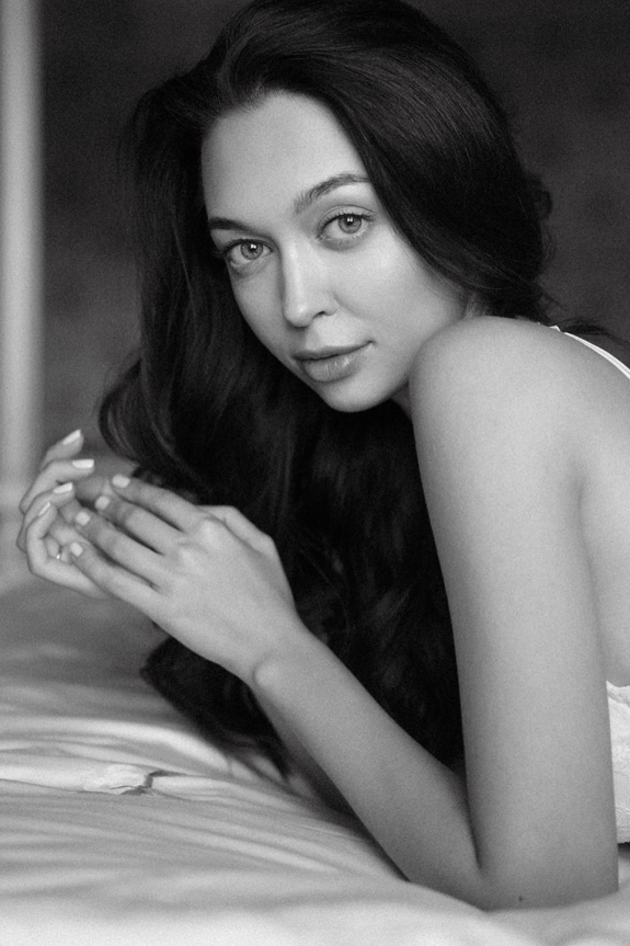 Минеральная косметика — лучший выбор на лето.