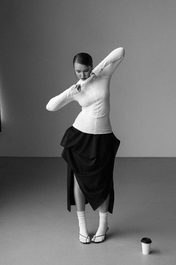 Стилист Ксения Бодягина об интеллектуальной эстетике, насмотренности жизнью и главных бьюти-трендах сезона 2024