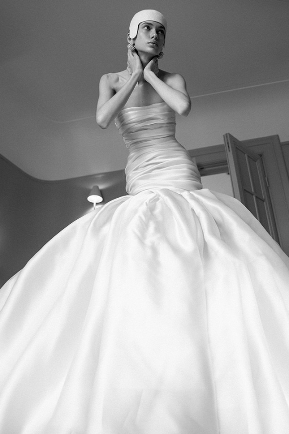 Платье с заниженной талией — свадебный тренд 2025