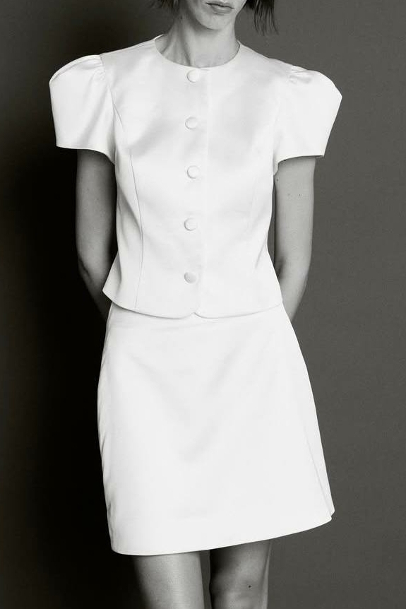 Второе свадебное платье: зачем оно нужно невесте?