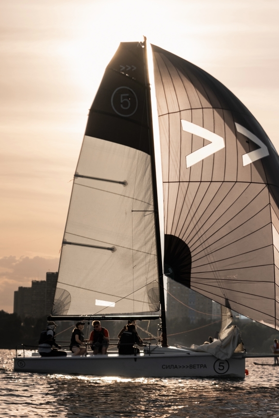 Яхтинг — прогулки под парусом и гонки вместе с Силой ветра