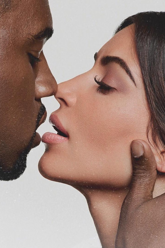 Новый тренд — помолвочные кольца с большими