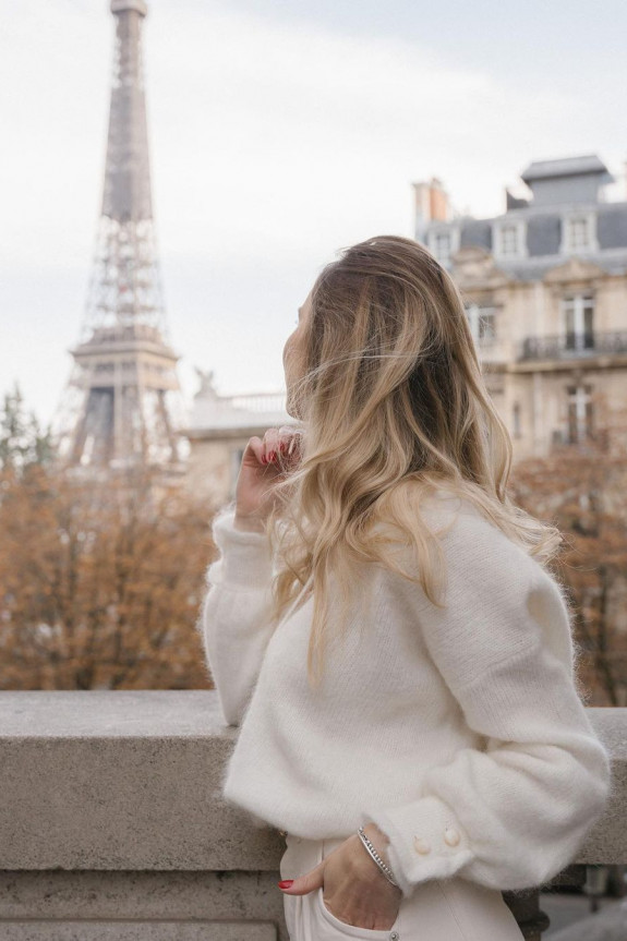 «Моя фотография — про любовь». Фотограф Анастасия Абрамова-Гуэндель о Париже и свадьбах