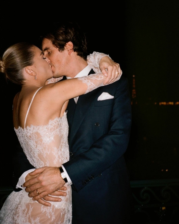 Прозрачные свадебные платья — тренд 2022 года