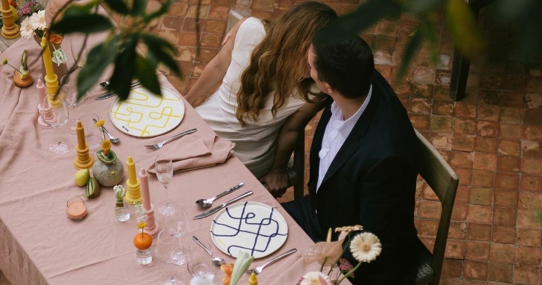 Как сервировать стол на свадьбе в 2023