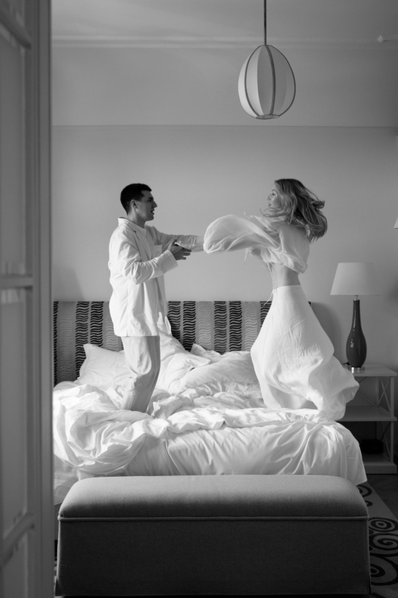 Свадьба в стиле современной классики в отеле «Астория» | Интервью с невестой об экстремальном предложении, фотосессии с красным кабриолетом и вечеринке на корабле