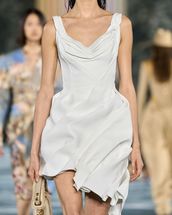 Лучшие женские выходы Met Gala 2023