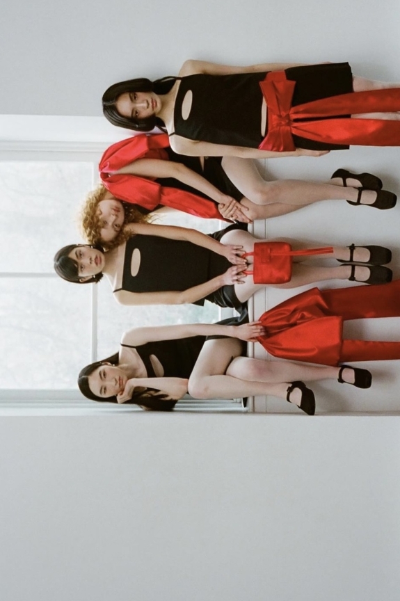 В каких цветах оформить свадьбу летом 2024?