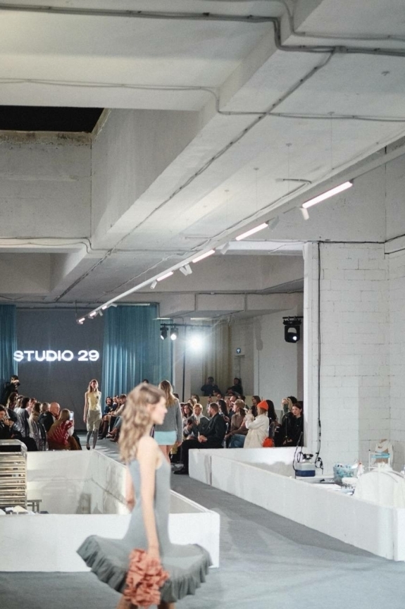 Как создавался юбилейный показ STUDIO 29? Рассказывает его организатор — агентство Feerique