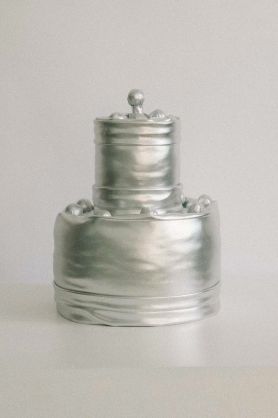 Эффект металлик — тренд декора 2025