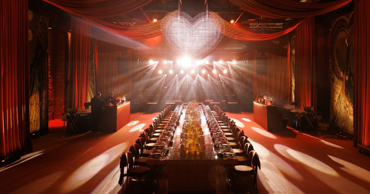 Как арт-дирекшен формирует визуальный язык события? Разбираемся