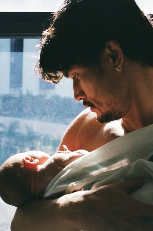 Актер Чарльз Мелтон стал папой