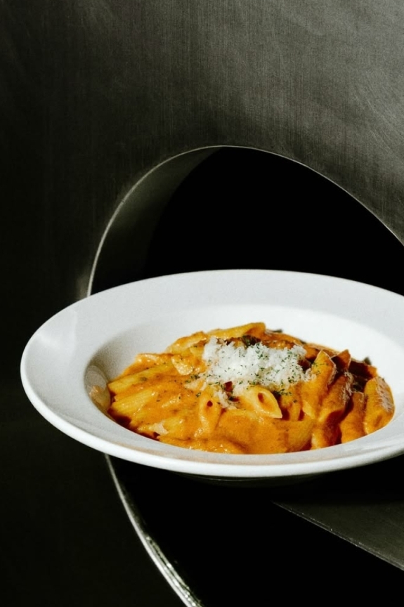 Где устроить соло-ужин в Москве: рестораны для одного