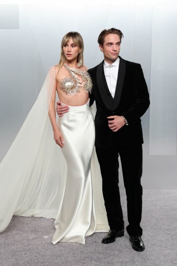 Роберт Паттинсон и Сьюки Уотерхаус: история любви и фото