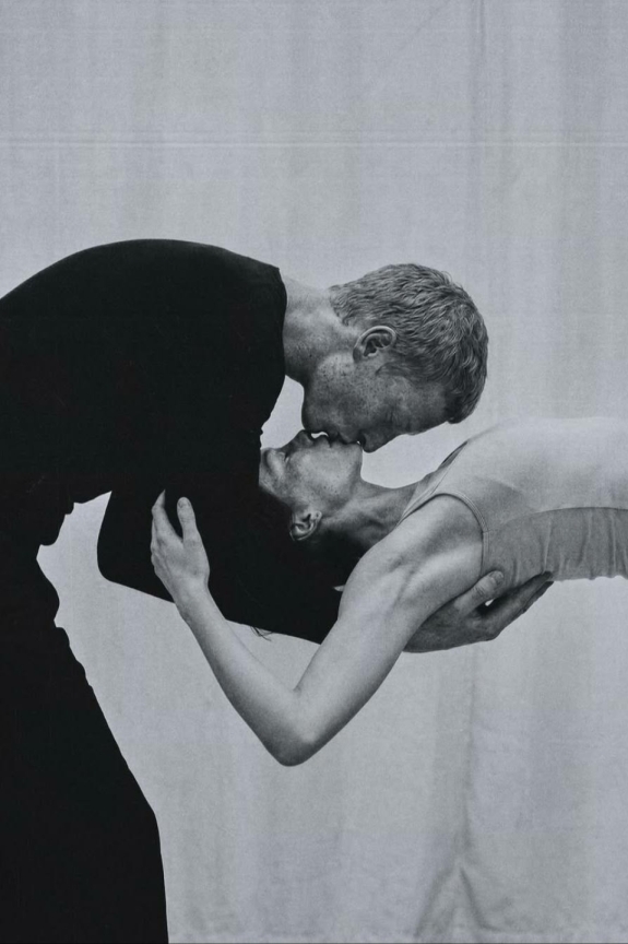 Муж по знаку зодиака: как ведут себя мужчины в браке