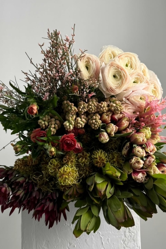 Лучшие цветы в Москве: топ премиум-доставок и студий