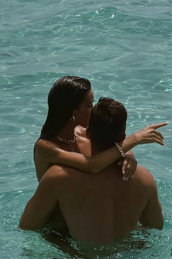 Куда сейчас можно поехать за границу в медовый месяц?