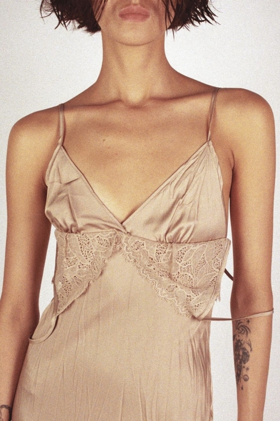 15 милых подарков подружкам невесты на девичник