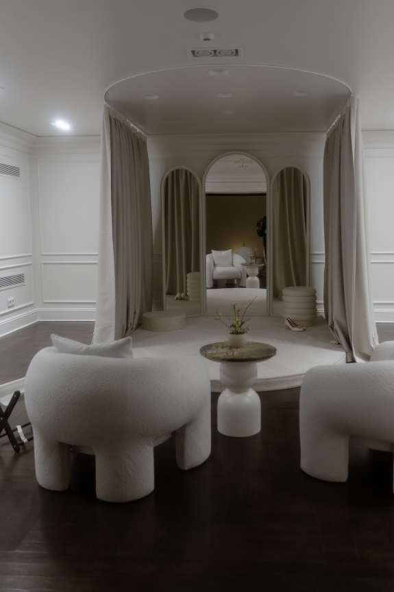 Kuraje | Rara Avis | Свадебный салон | Салон свадебных платьев | Свадебный салон Москва | Дизайнерские свадебные платья