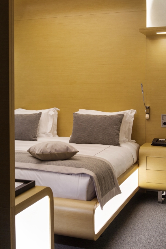 Отели Москвы | Дизайн-отель Стандарт | Standart Hotel Moscow | Дизайн-отели Москвы | Где остановиться после свадьбы